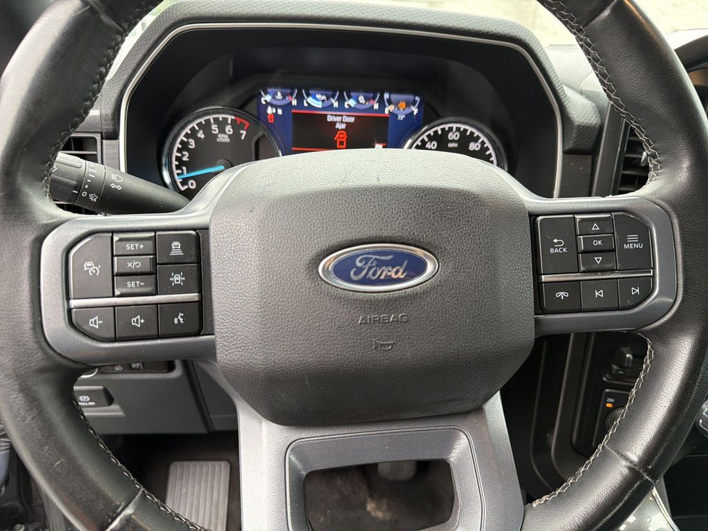 صورة 6 لـ 2023 FORD F-150 XLT