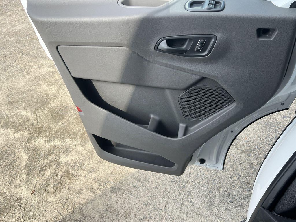2026 FORD TRANSIT-250 BASE — миниатюра 15