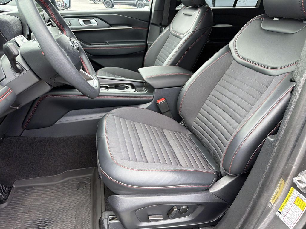 صورة مصغرة 21 لـ 2025 FORD EXPLORER ST-LINE