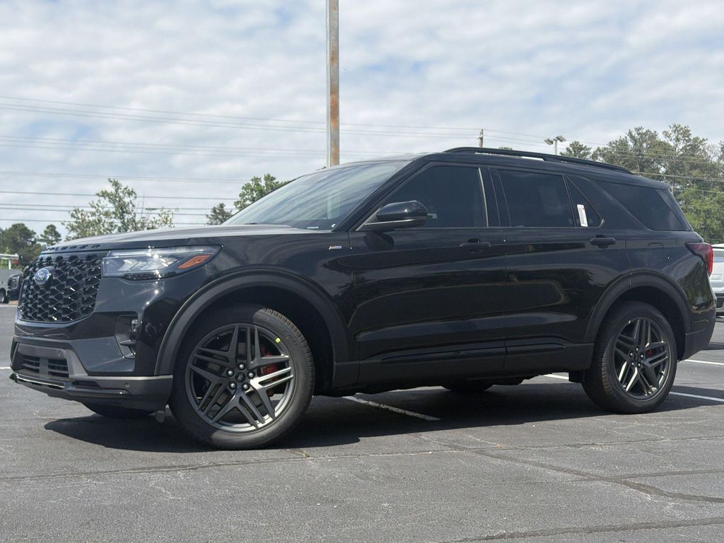 New 2026 Ford Explorer ST-Line