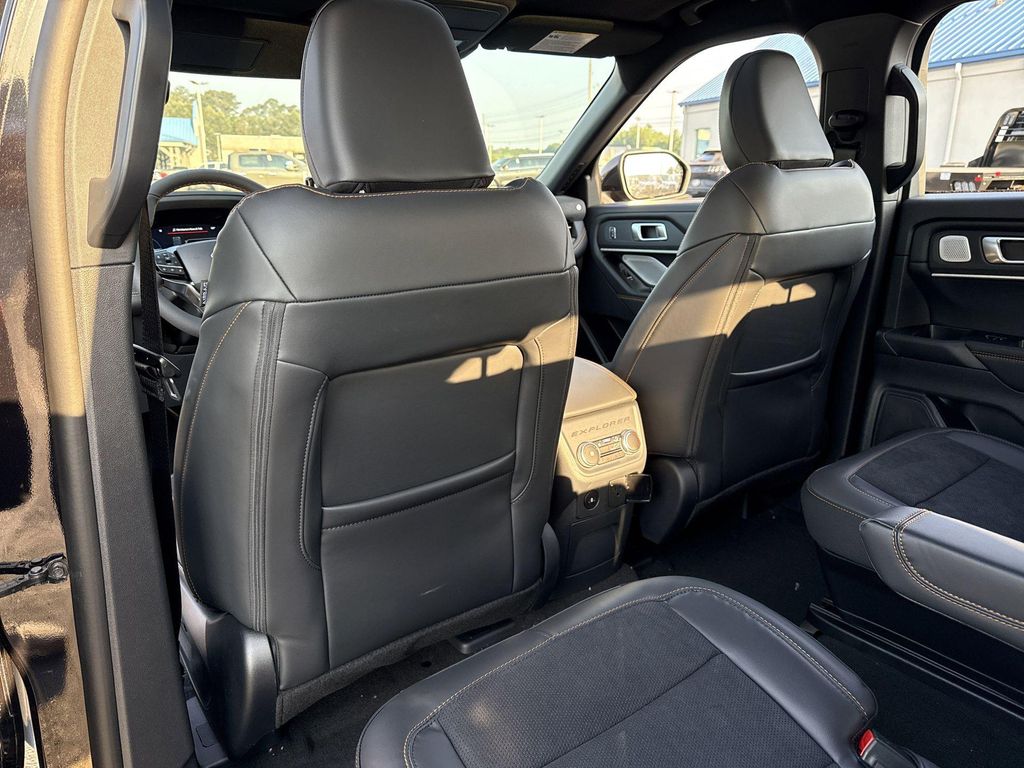 2026 FORD EXPLORER TREMOR — миниатюра 18