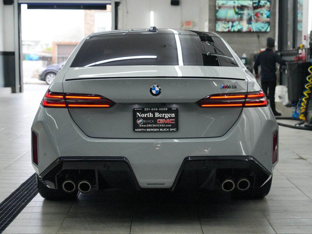 2025 BMW M5 BASE — фото 7