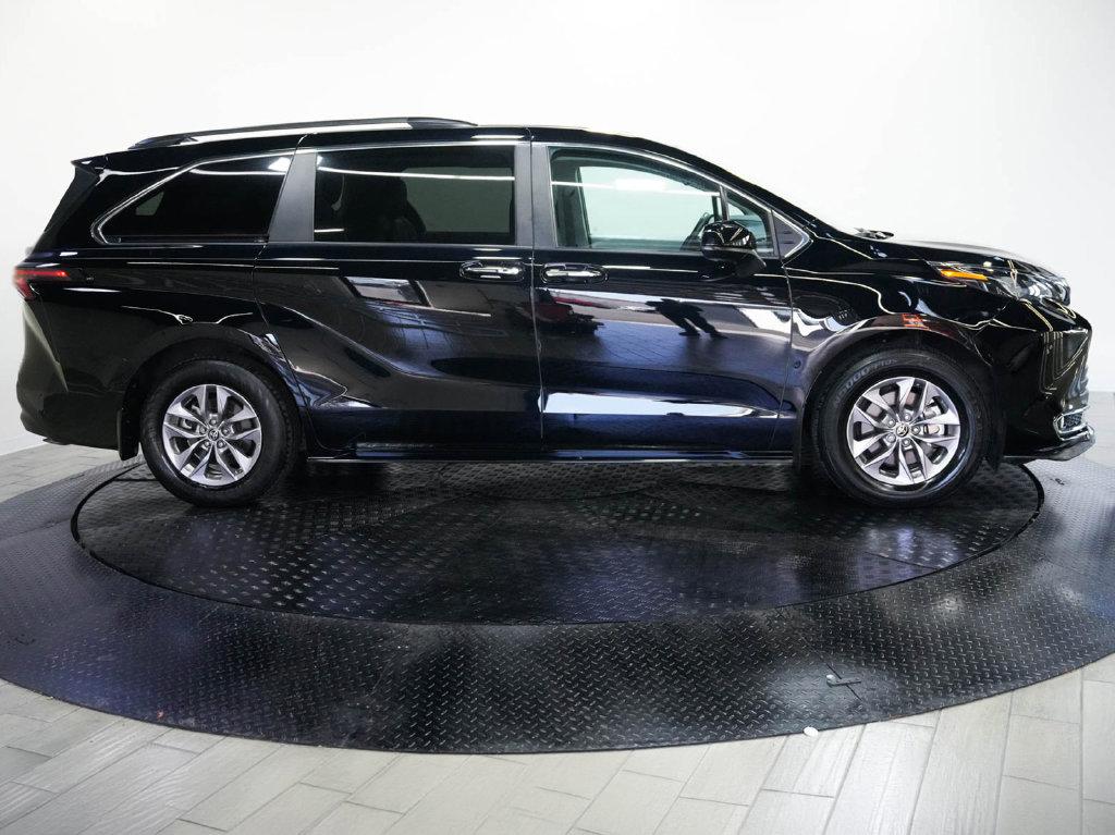 صورة مصغرة 5 لـ 2024 Toyota SIENNA XLE