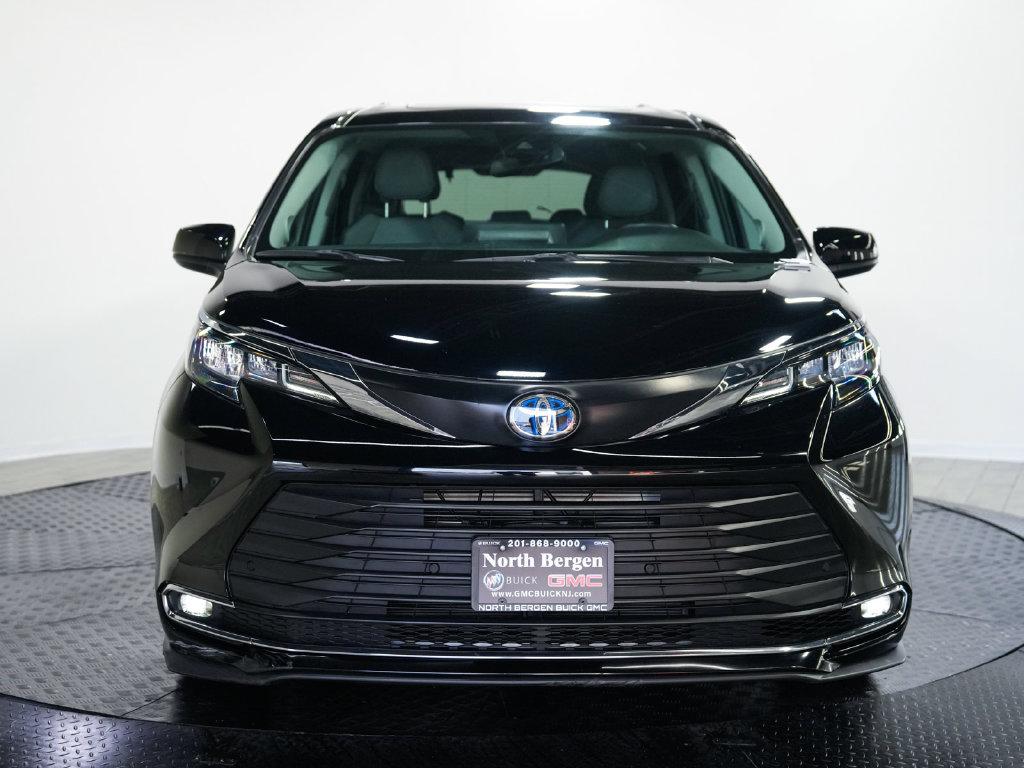 صورة مصغرة 2 لـ 2024 Toyota SIENNA XLE