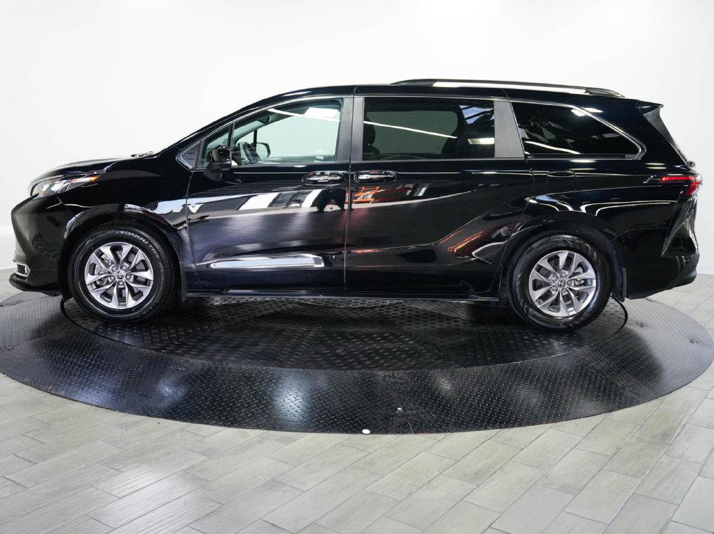 2024 Toyota SIENNA XLE 照片 4