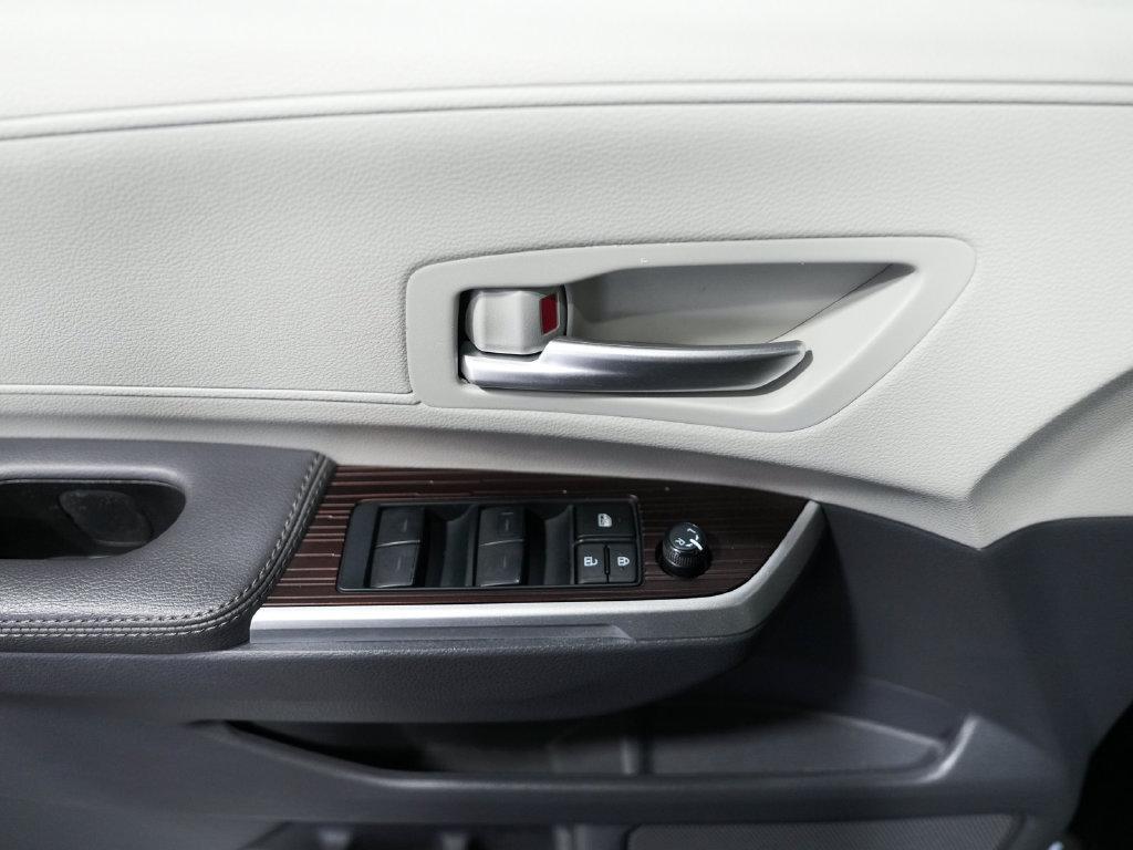 صورة مصغرة 12 لـ 2024 Toyota SIENNA XLE