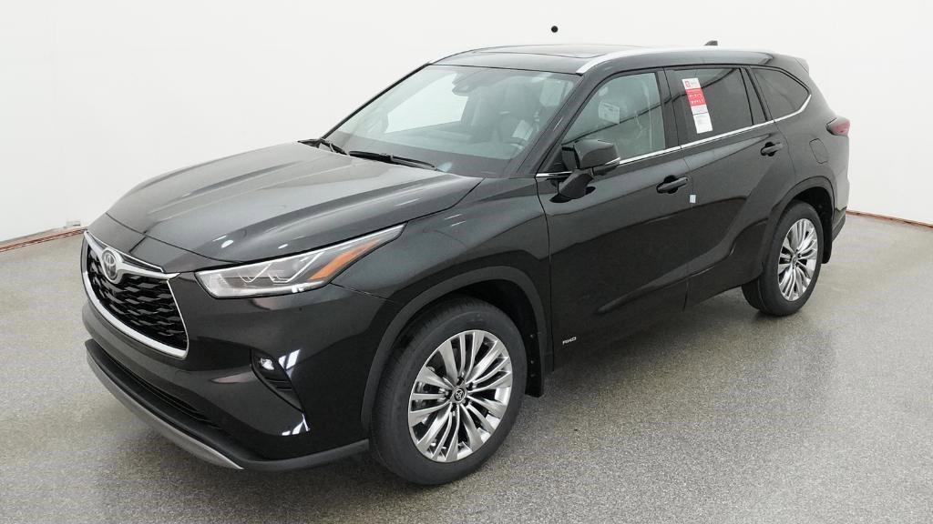 New 2026 Toyota Highlander Hybrid Platinum