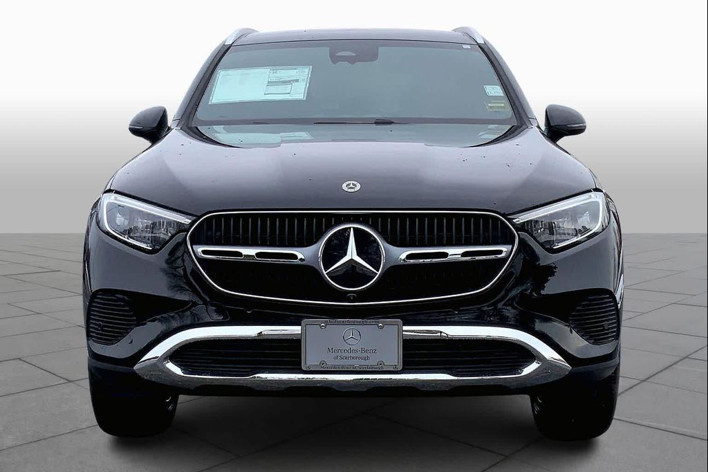 2026 Mercedes-BENZ GLC — фото 3