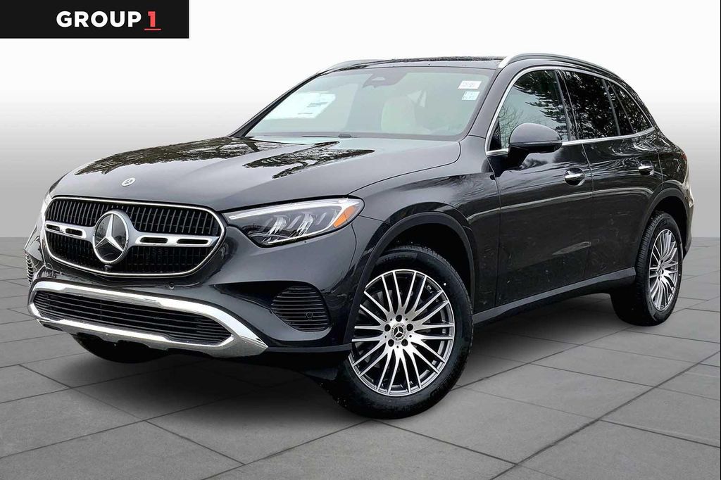 New 2026 Mercedes-Benz GLC 300 4MATIC