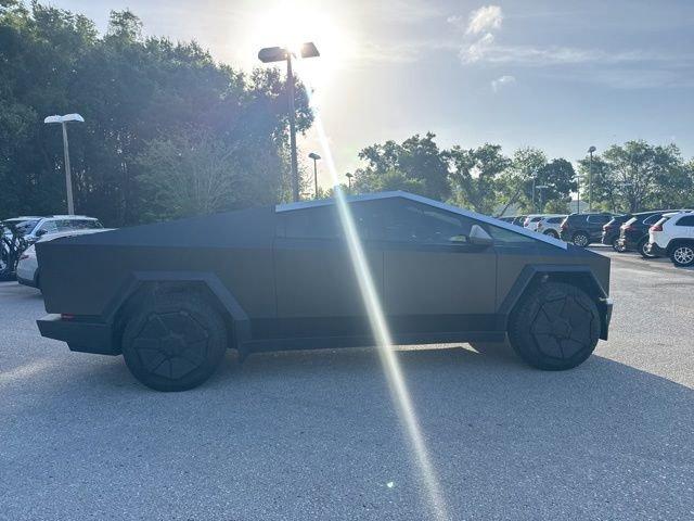 TESLA CYBERTRUCK CYBERBEAST - 8