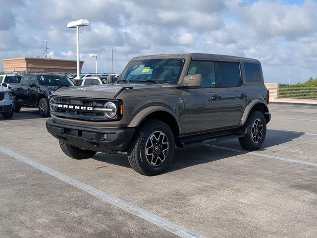 New 2026 Ford Bronco Outer Banks
