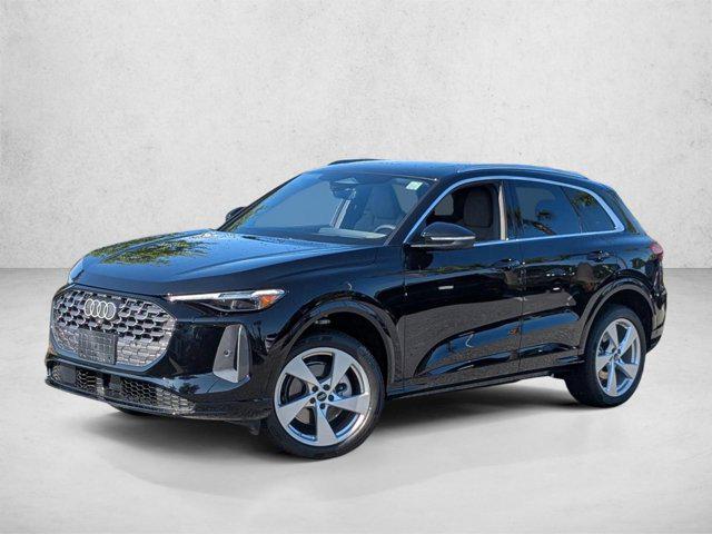 New 2025 Audi Q5 Premium Plus TFSI quattro S tronic
