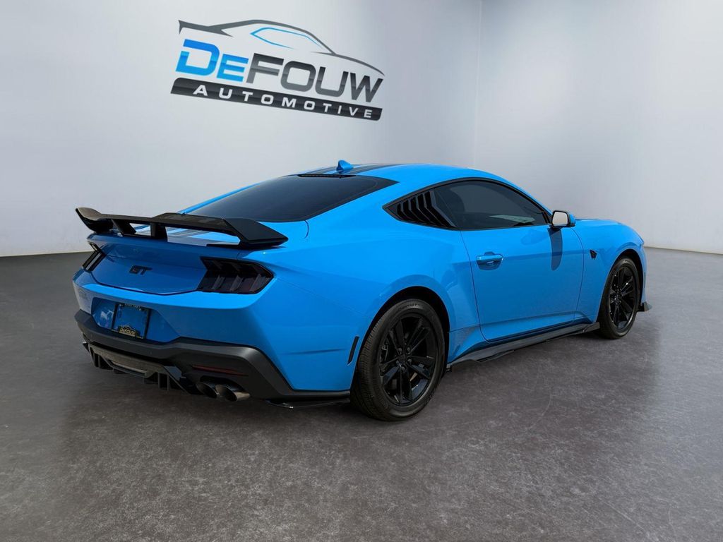 2025 FORD MUSTANG GT 照片 3
