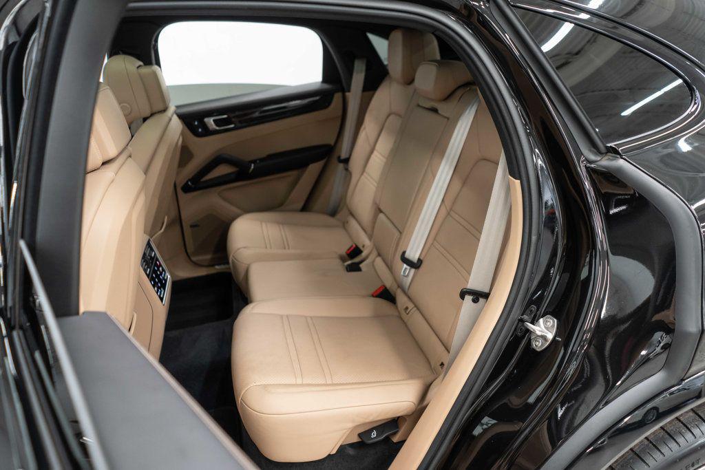 2023 Porsche CAYENNE PLATINUM EDITION — миниатюра 15