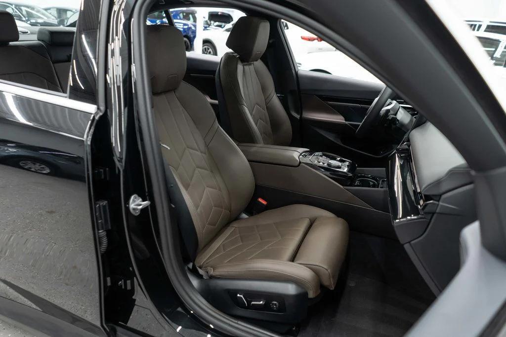 2026 BMW 530 XDRIVE photo 10