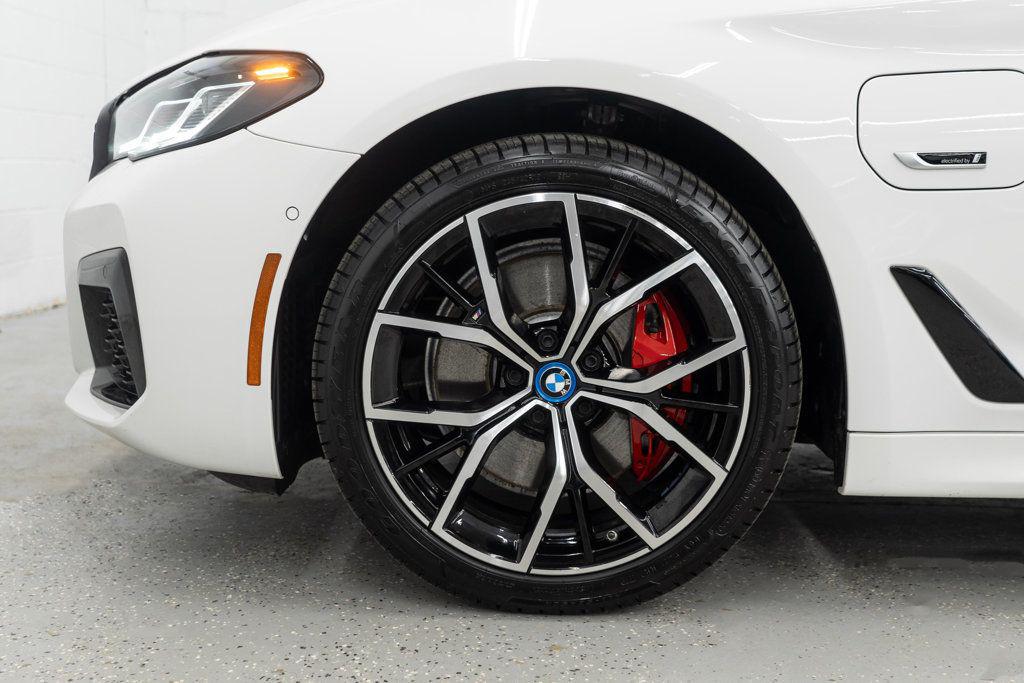 2023 BMW 530E BASE thumbnail 40