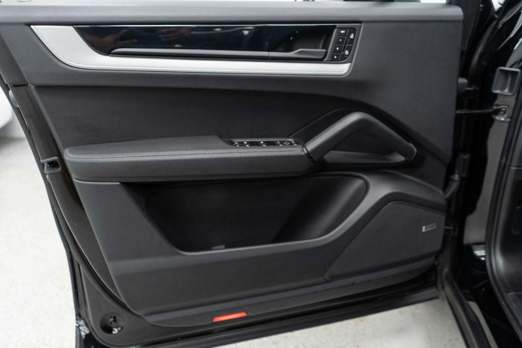 2024 Porsche CAYENNE 缩略图 14