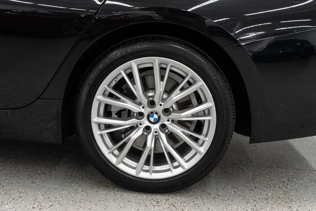 2024 BMW 330 XDRIVE thumbnail 35