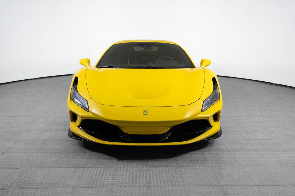 صورة 8 لـ 2022 Ferrari F8 TRIBUTO BASE
