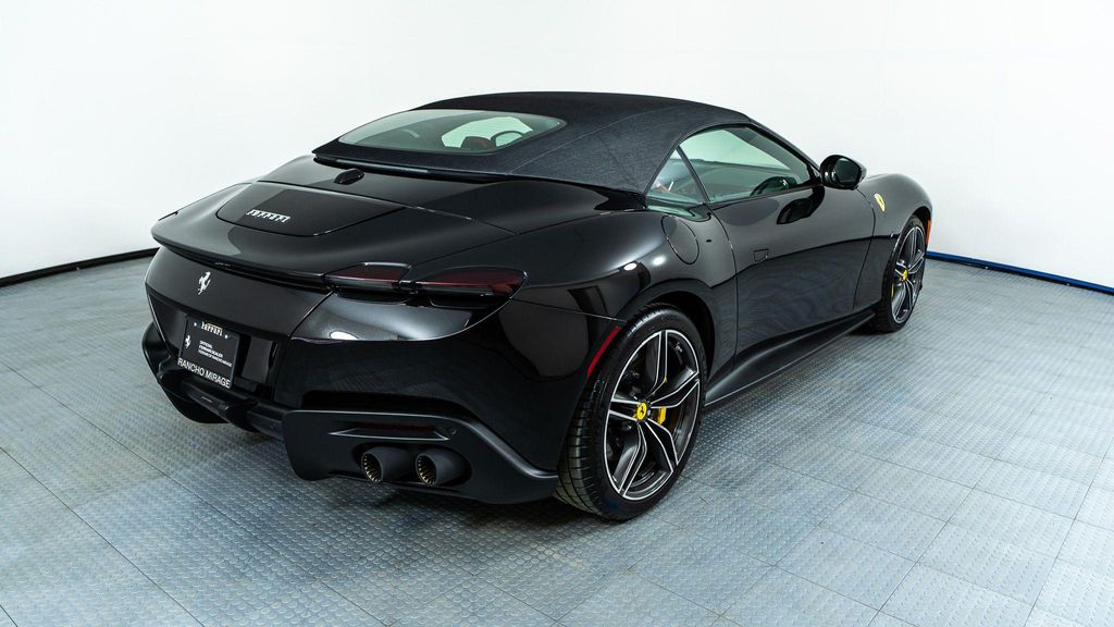 2025 Ferrari ROMA SPIDER BASE 缩略图 34