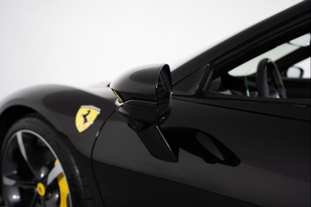2023 Ferrari SF90 SPIDER thumbnail 11