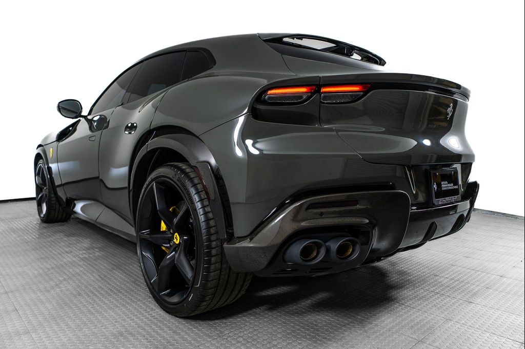 2025 Ferrari PUROSANGUE BASE photo 4