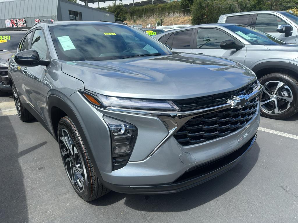 New 2026 Chevrolet Trax FWD 2RS