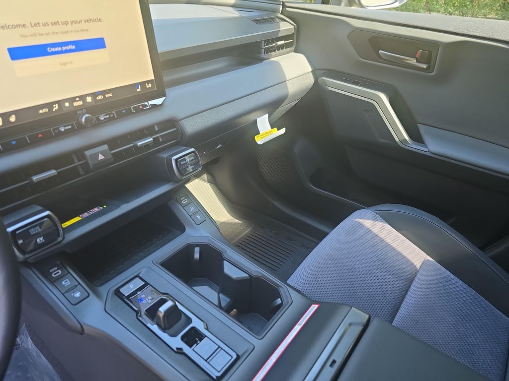 صورة مصغرة 22 لـ 2026 Toyota RAV4 SE