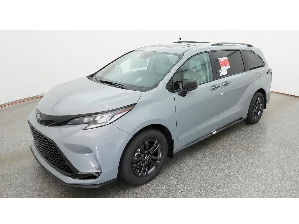 New 2026 Toyota Sienna XSE 7 Passenger