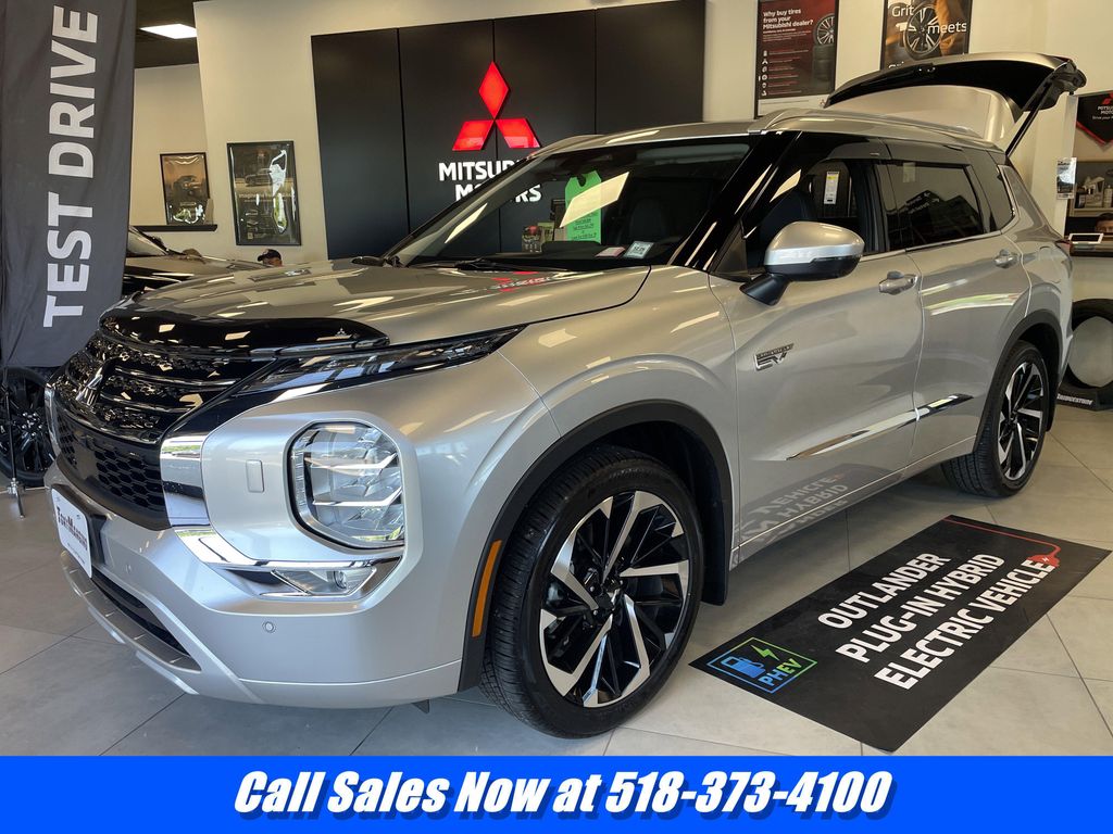 New 2025 Mitsubishi Outlander PHEV SEL
