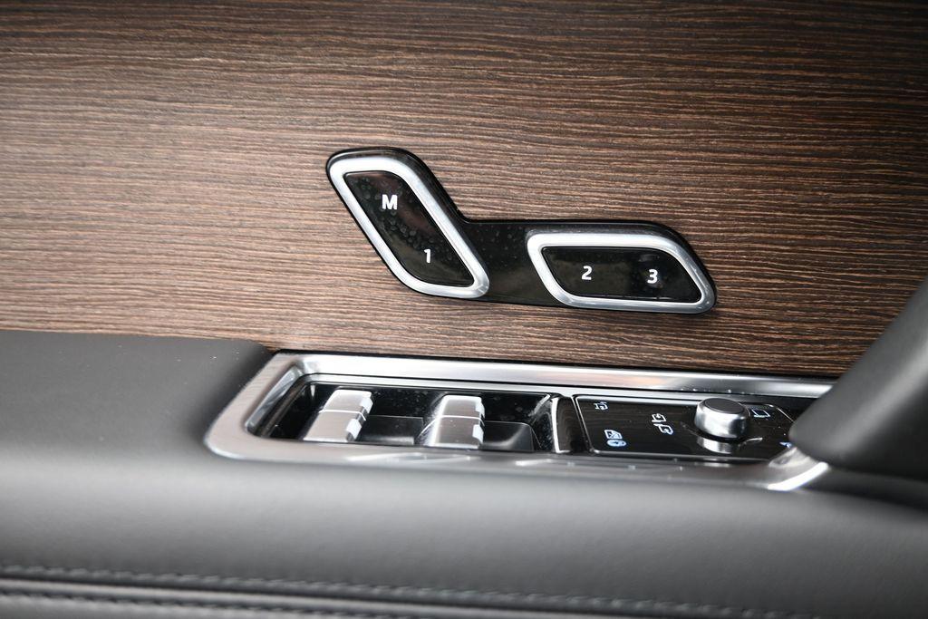 2025 LAND Rover RANGE ROVER P400 SE — миниатюра 24