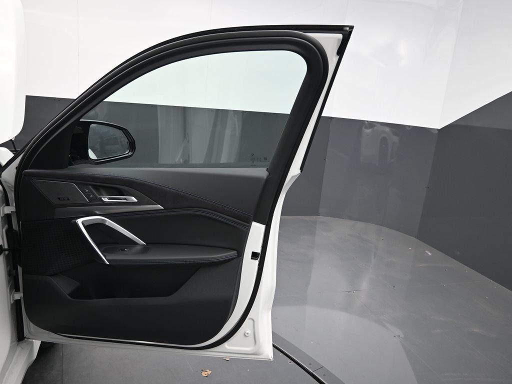 2026 BMW X1 M35I — миниатюра 25