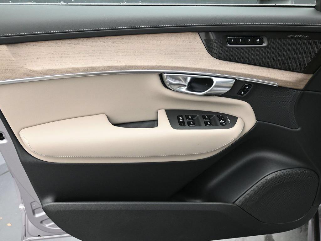2026 Volvo XC90 B6 PLUS 7-SEATER — миниатюра 5