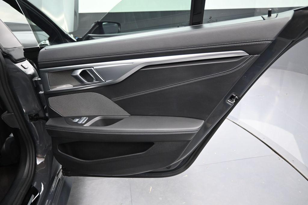 صورة مصغرة 22 لـ 2024 BMW M8 COMPETITION GRAN COUPE