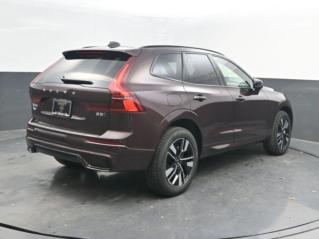 2026 Volvo XC60 B5 CORE — фото 7