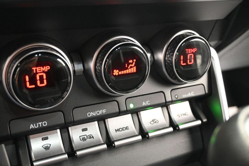 2024 Toyota GR86 PREMIUM — миниатюра 16