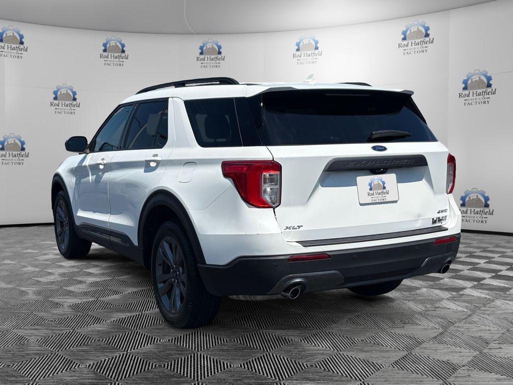 2023 FORD EXPLORER XLT — фото 3