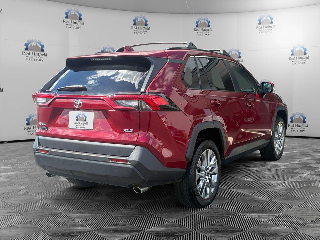 صورة 5 لـ 2023 Toyota RAV4 XLE PREMIUM