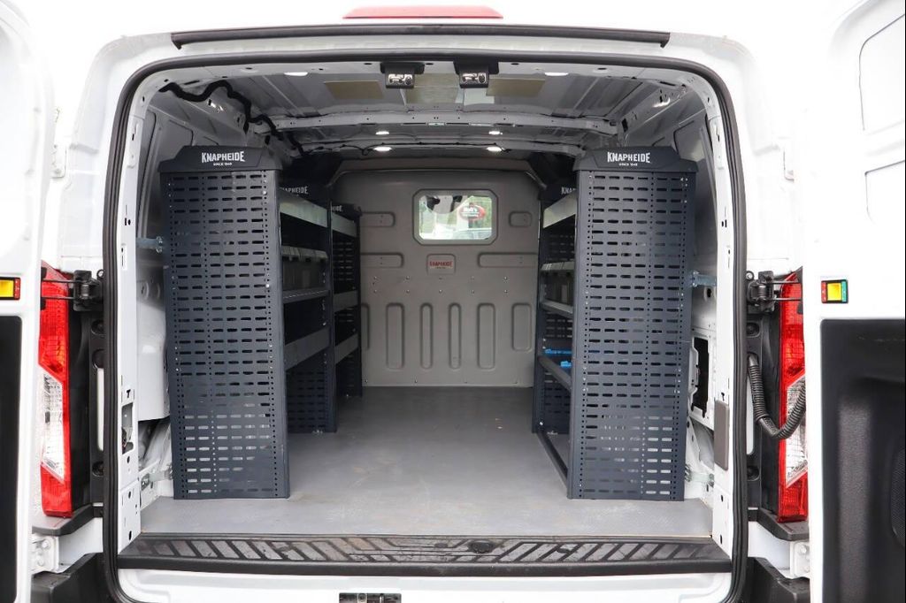 صورة مصغرة 5 لـ 2024 FORD TRANSIT-150 BASE