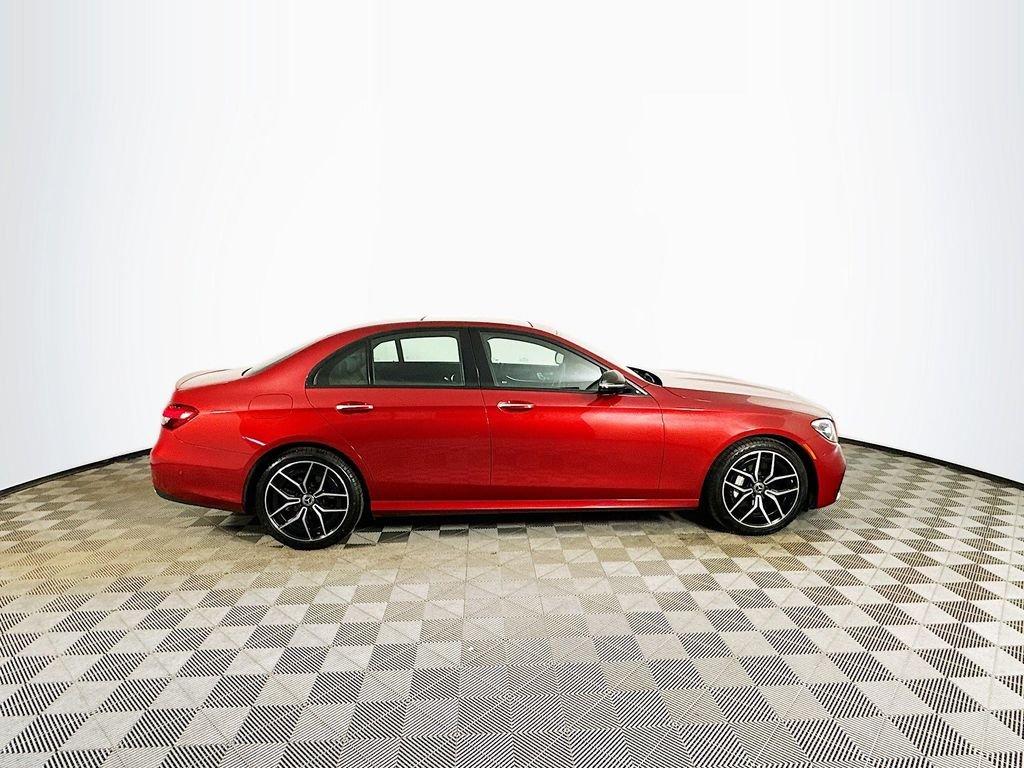 MERCEDES-BENZ E-CLASS - 7