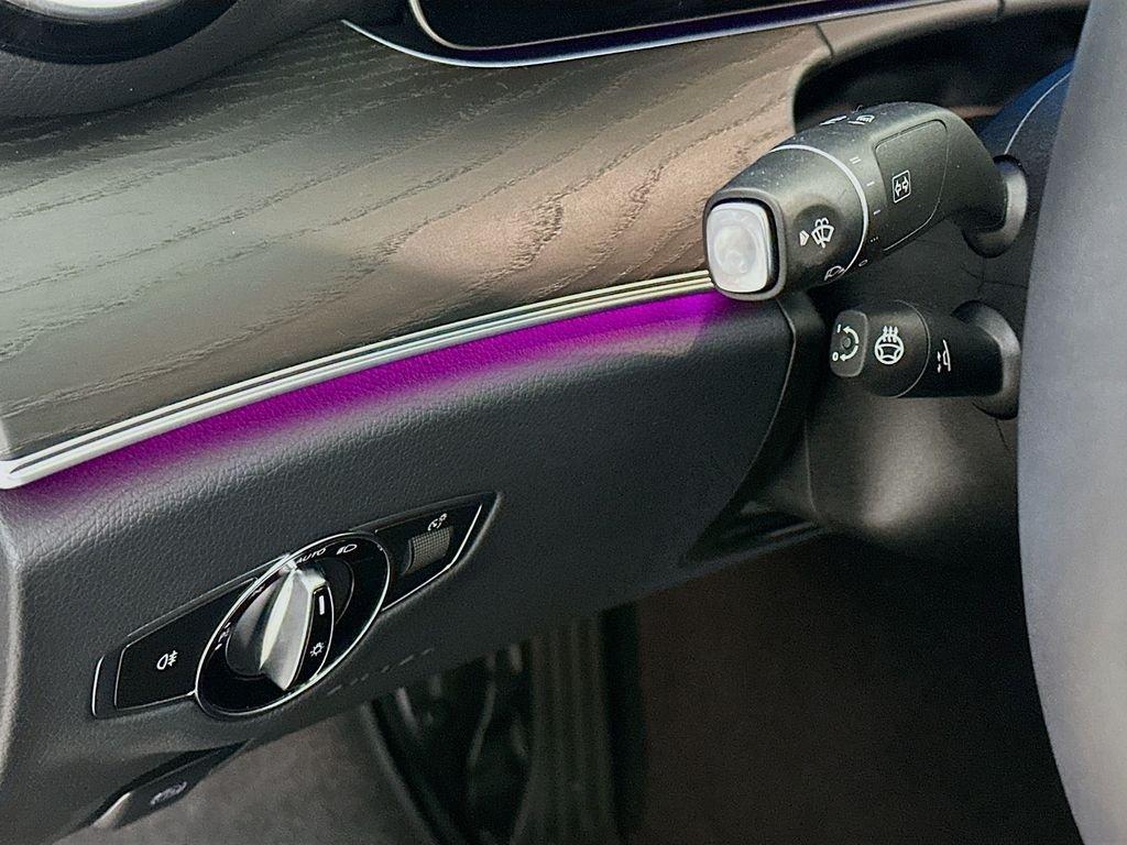 MERCEDES-BENZ E-CLASS - 9