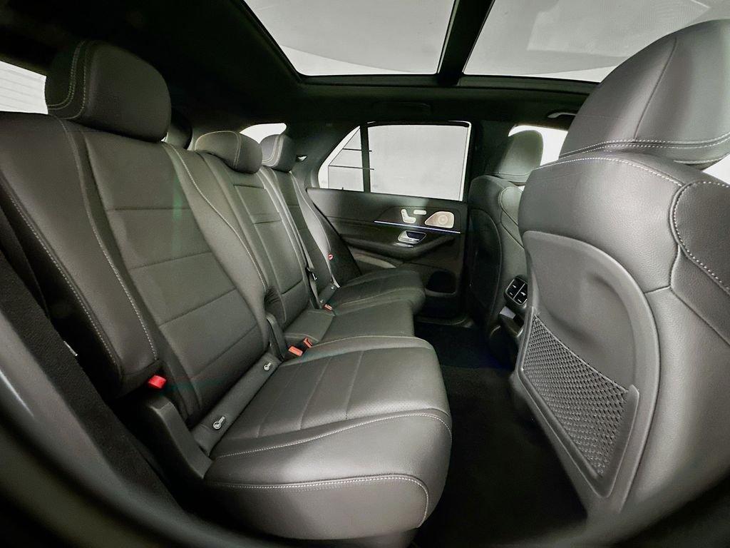2026 Mercedes-BENZ GLE — миниатюра 30