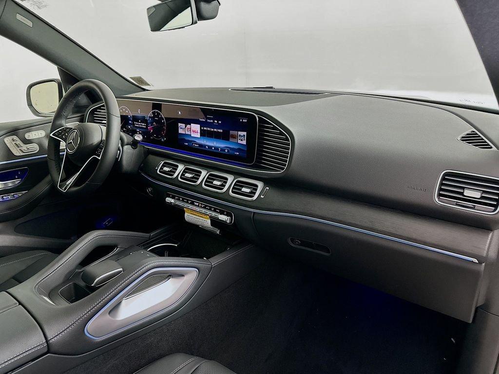 2026 Mercedes-BENZ GLE — миниатюра 32