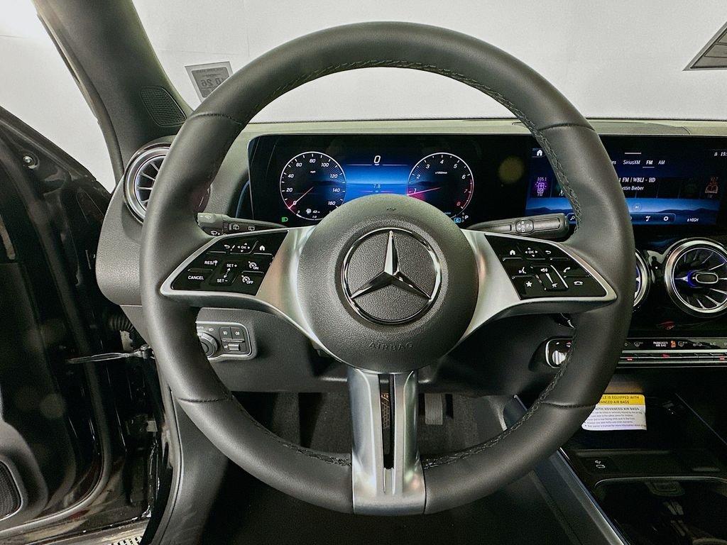 صورة 9 لـ 2026 Mercedes-BENZ GLB