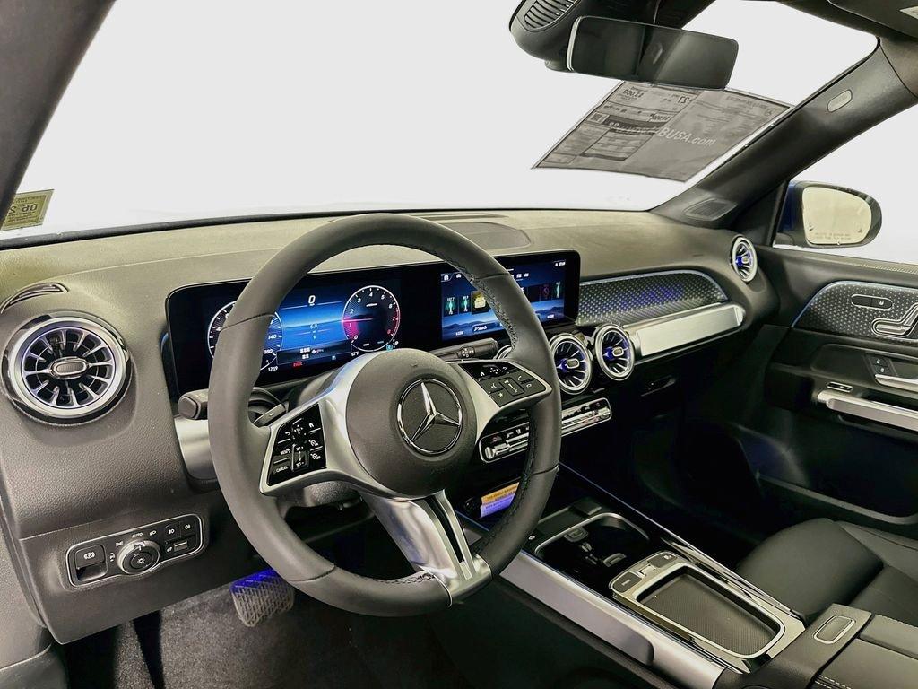2026 Mercedes-BENZ GLB — фото 8