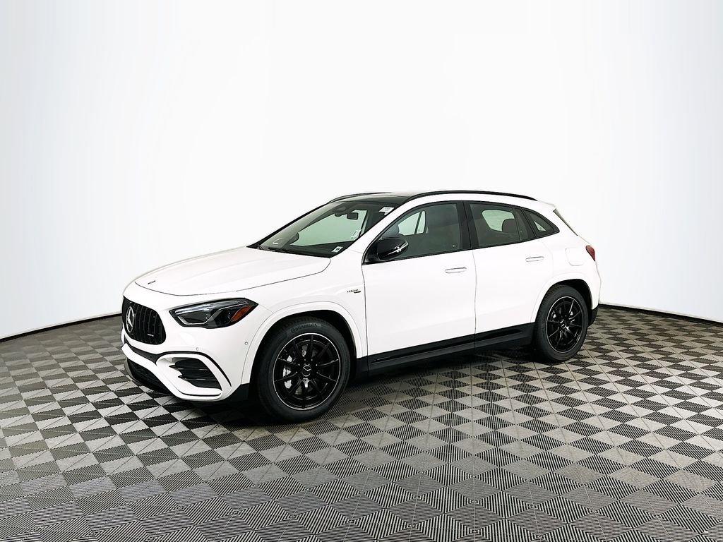 MERCEDES-BENZ GLA-CLASS AMG - 3