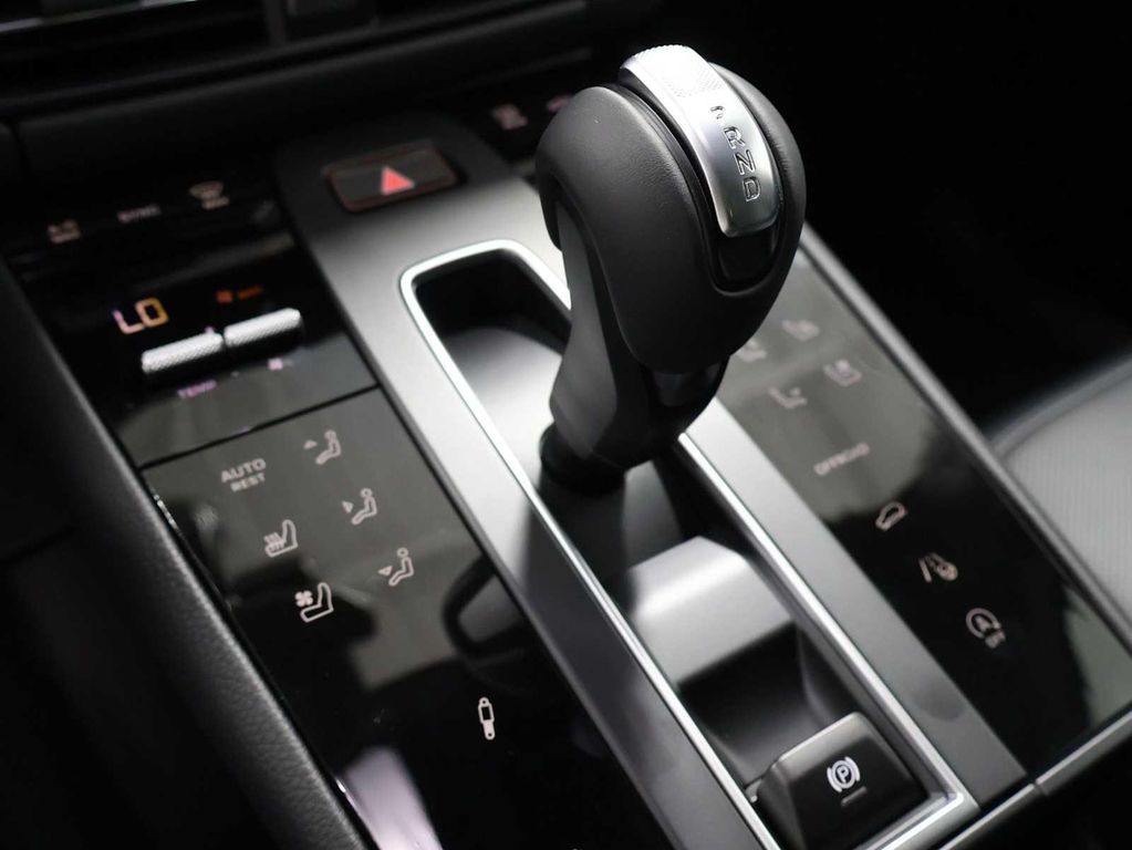 صورة مصغرة 29 لـ 2026 Porsche MACAN