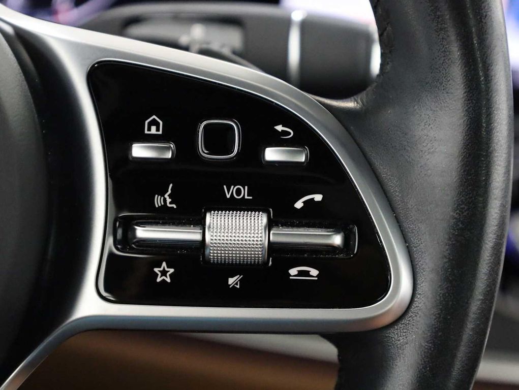 2020 Mercedes-BENZ E-CLASS 缩略图 27