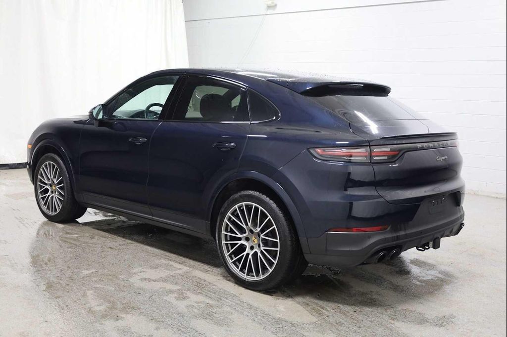 PORSCHE CAYENNE - 3