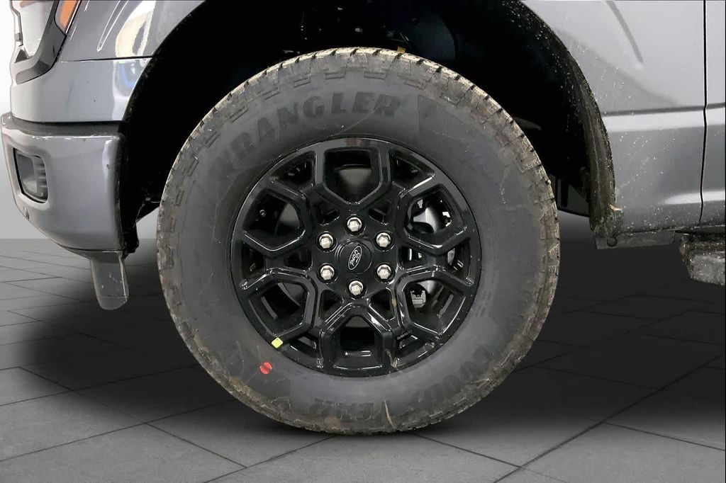 FORD F-150 XLT - 9